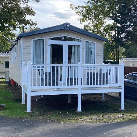 Prestige Static Caravan On 5 Star Holiday Park Cheswick  Zewnętrze zdjęcie