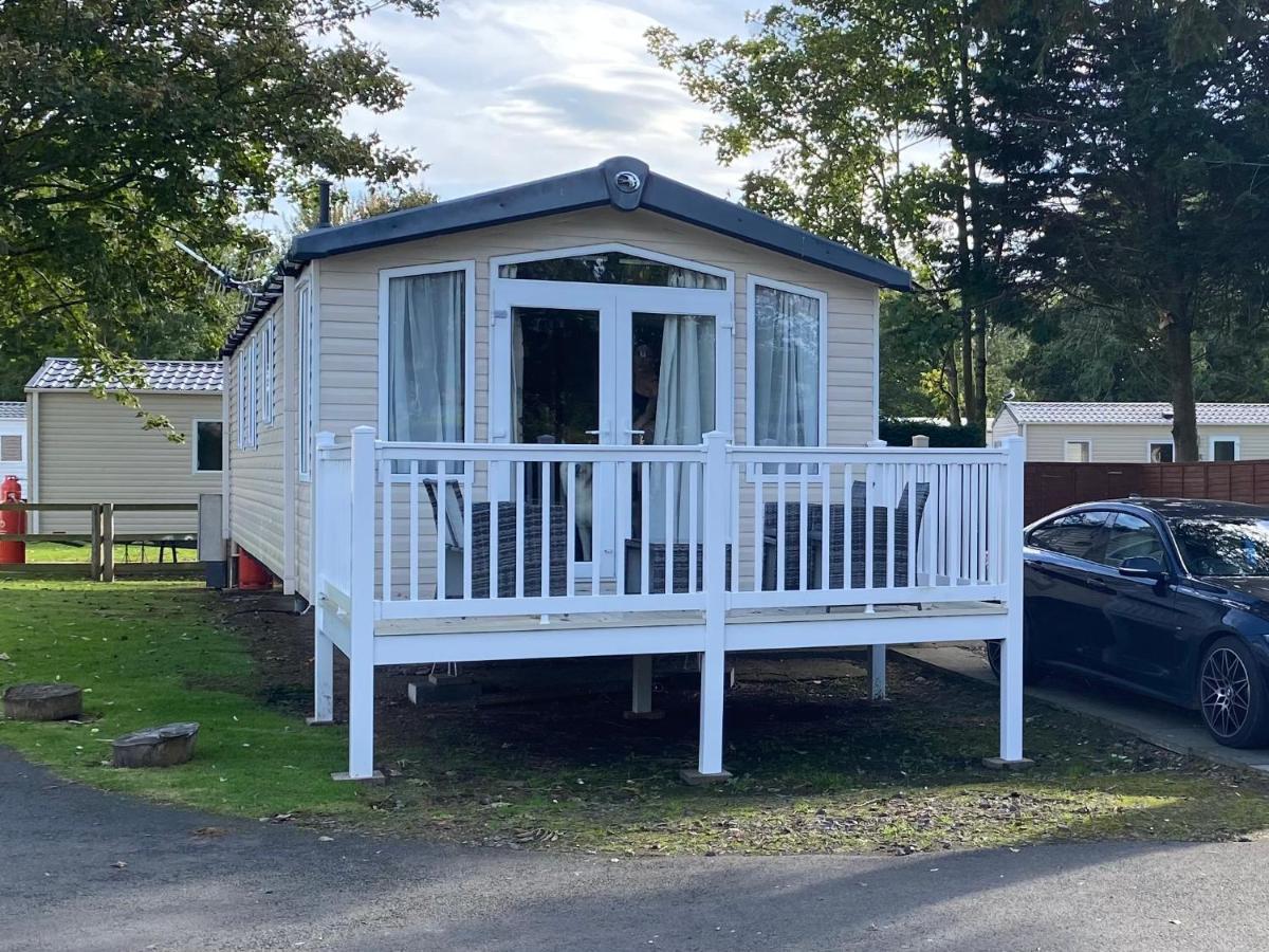 Prestige Static Caravan On 5 Star Holiday Park Cheswick  Zewnętrze zdjęcie